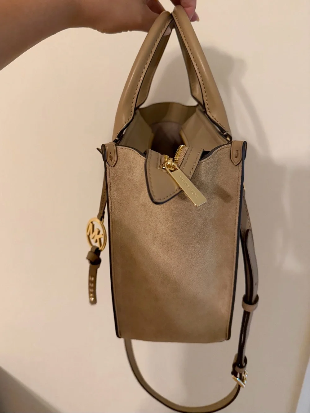 NWT MICHAEL Michael Kors Kris Medium Satchel in Camel